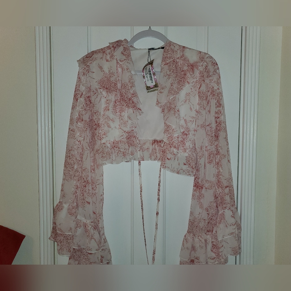 Bell Sleeve crop top